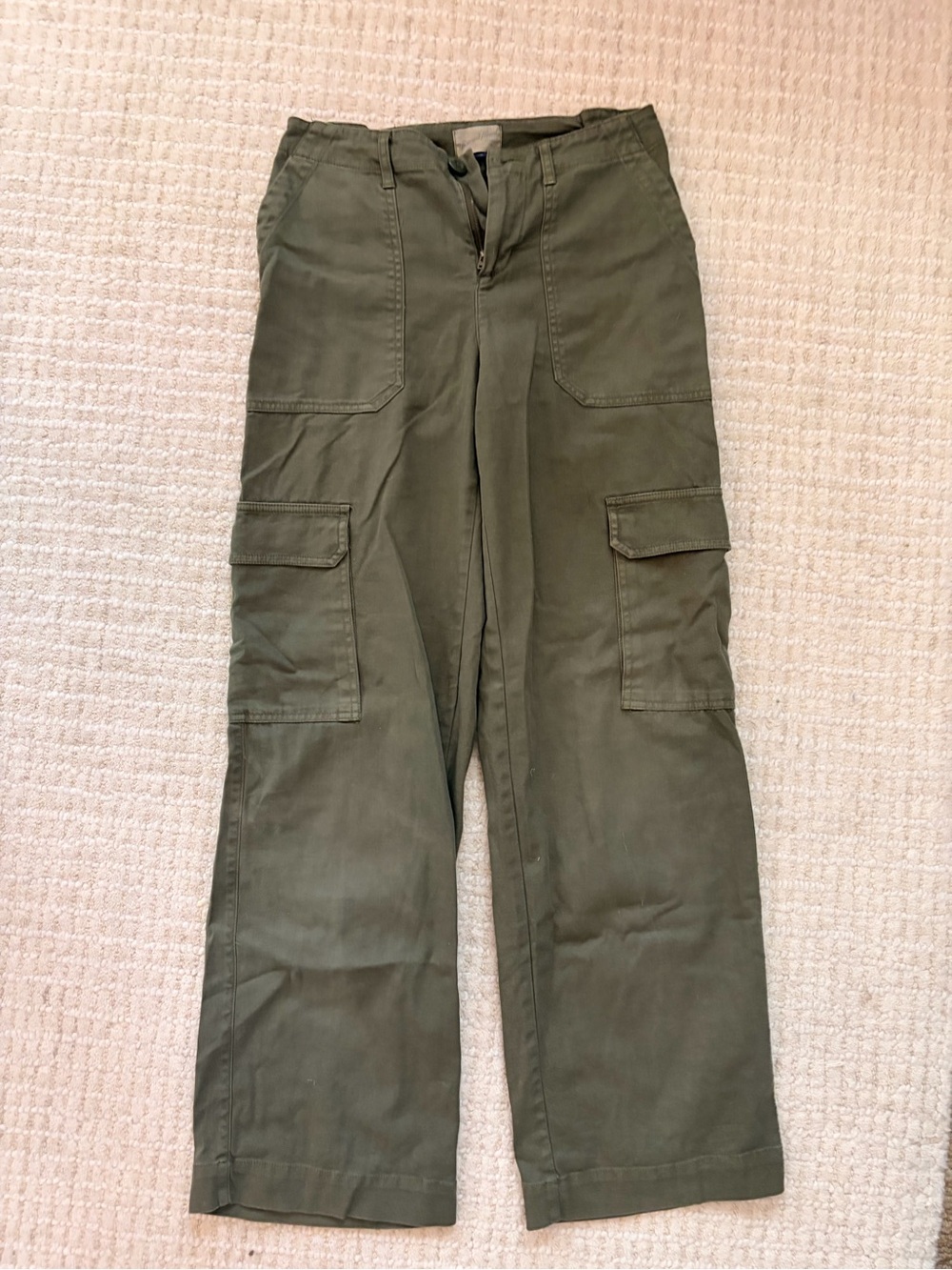 Universal threads women’s Olive Cargo Pants